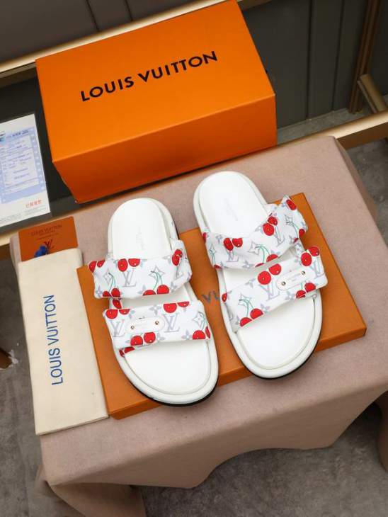 Picture of Louis Vuitton Slippers _SKULVsz35-46hnh08031188